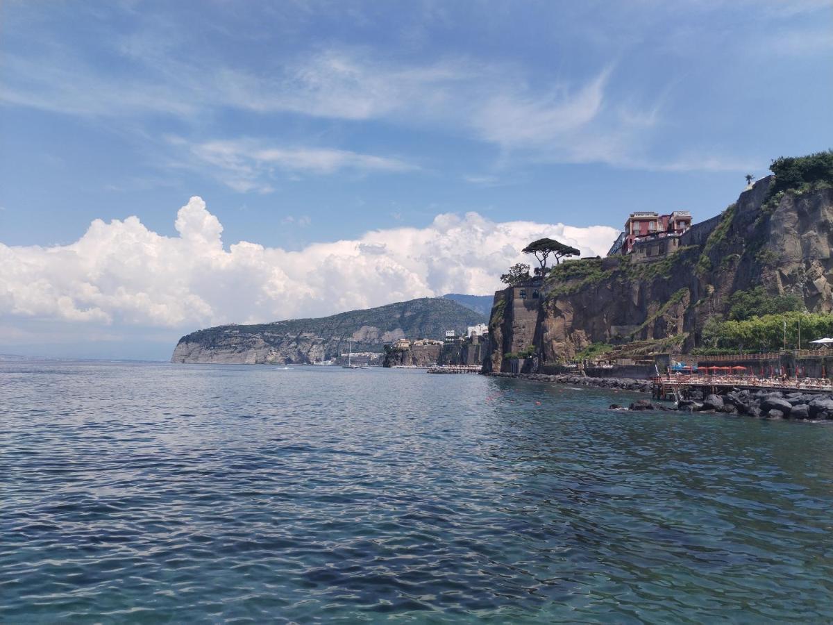 Lauro Charme Bed And Breakfast Sorrento Exterior foto