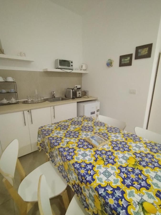 Lauro Charme Bed And Breakfast Sorrento Exterior foto